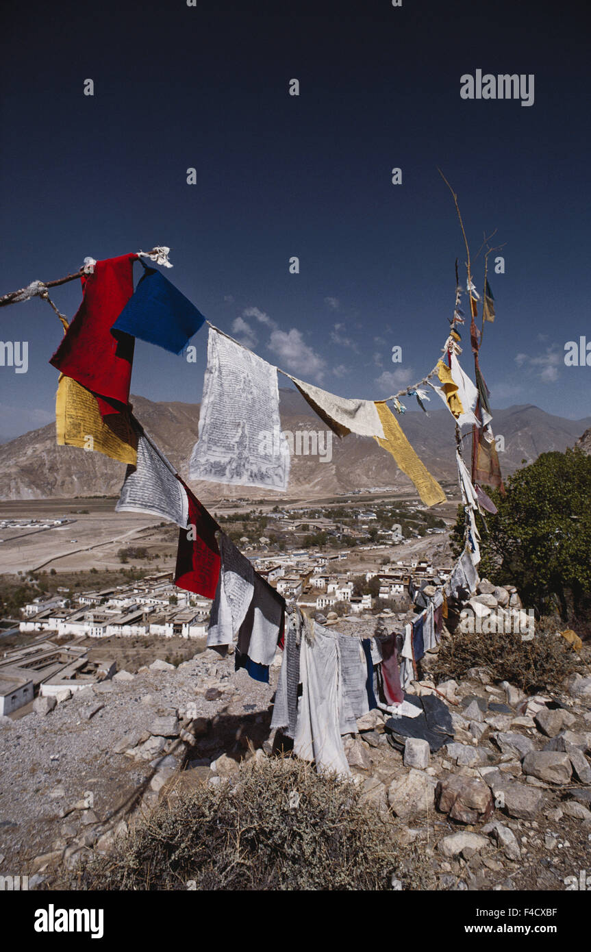 Tibet, Lhasa, Gebetsfahne (großformatige Größen erhältlich) Stockfoto