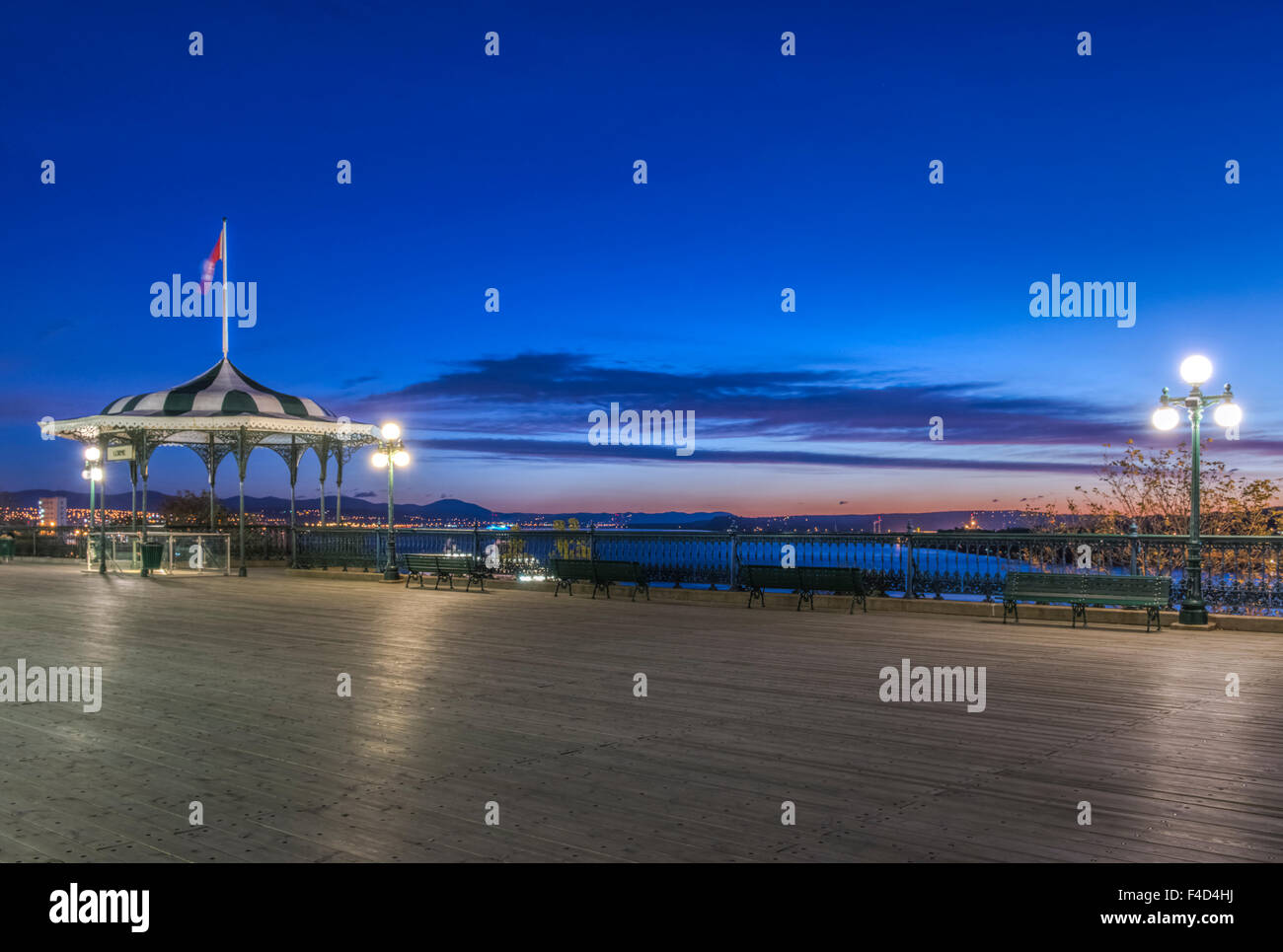 Kanada, Quebec, Quebec City, Dufferin Terrasse im Morgengrauen. (Großformatige Größen erhältlich) Stockfoto