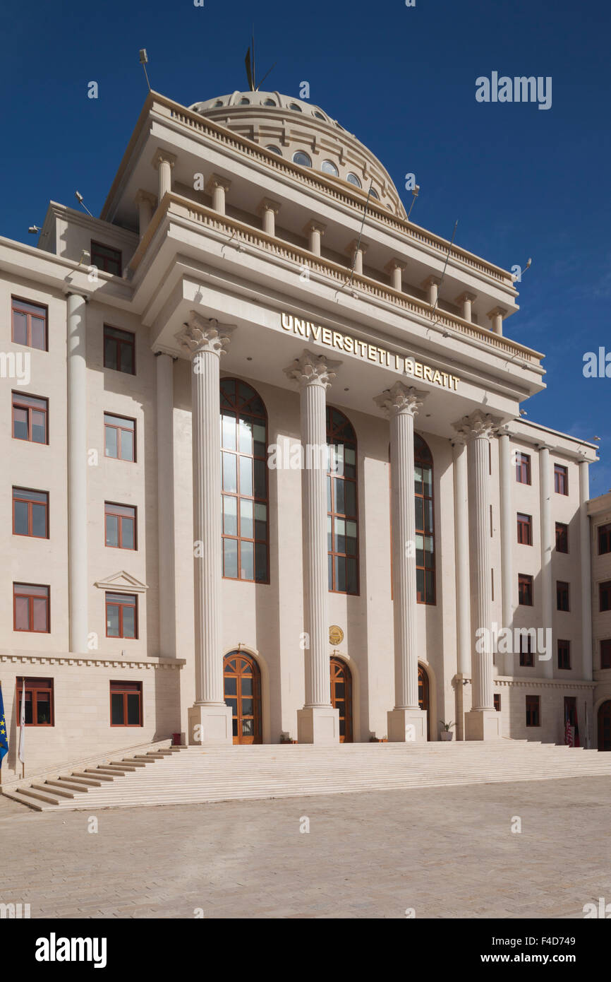 Albanien, Berat, Berat Universitätsgebäude Stockfoto