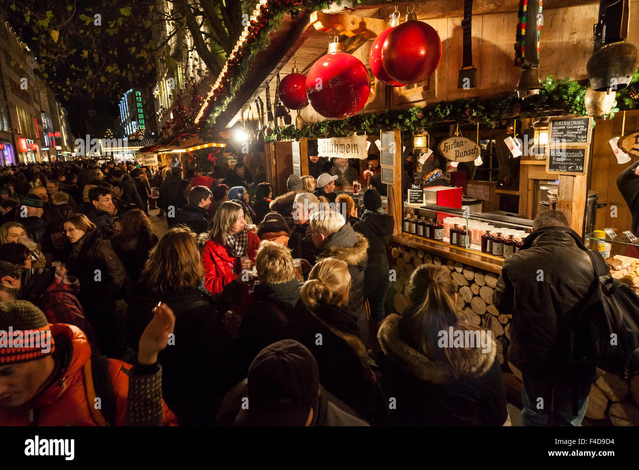 Glühwein munich Fotos und Bildmaterial in hoher Auflösung Alamy