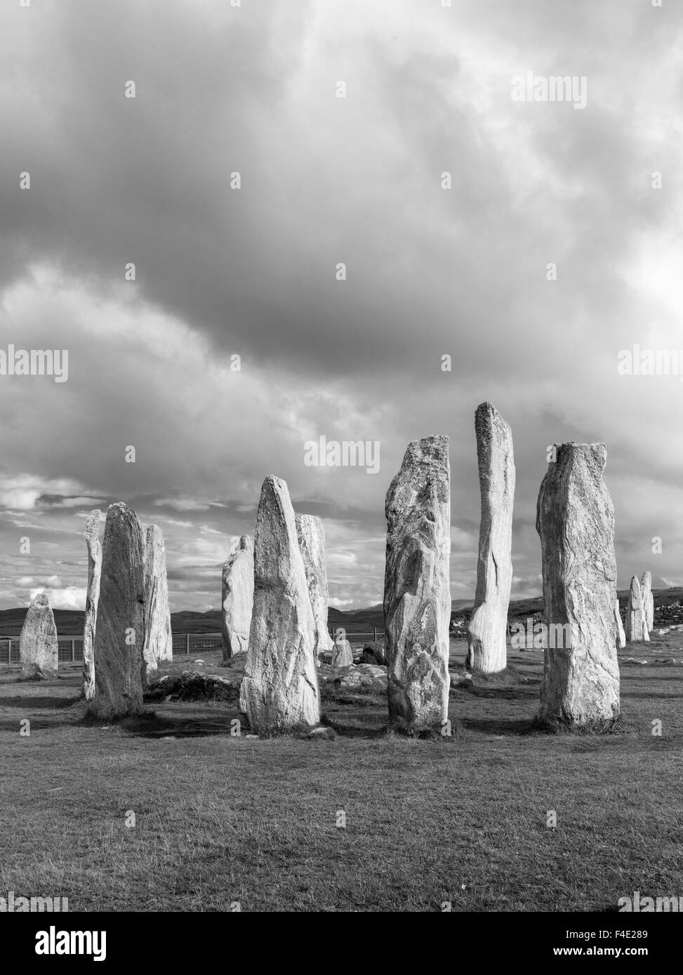 Standing Stones von Callanish auf der Isle of Lewis. Die Megalith-Monument ist Kreuz mit einem zentralen Ring aus Steinen geformt und zwischen 2900 und 2600 v. Chr. erbaut wurde. Es ist wahrscheinlich auf dem Mond nicht die Sonne ausgerichtet. (Großformatige Größen erhältlich) Stockfoto