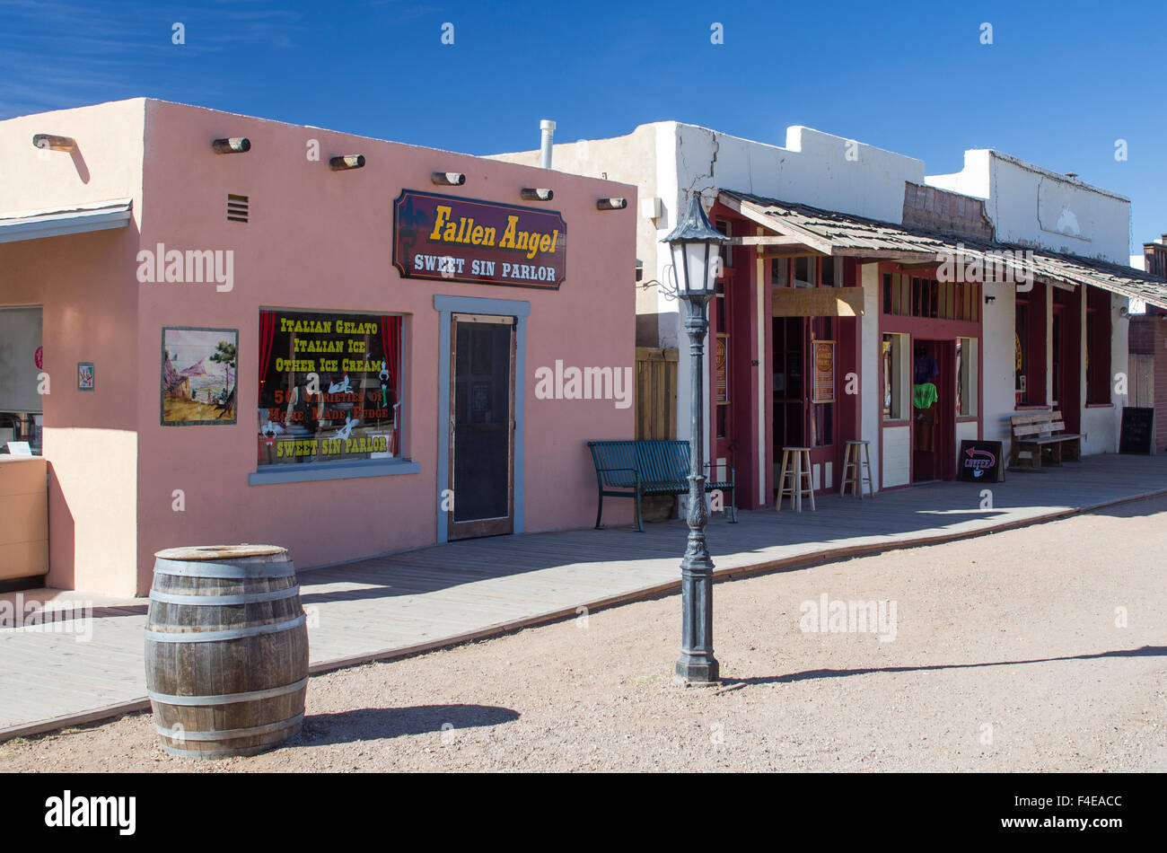 USA, Arizona, Grabstein. Gefallene Engel süße Sünde Salon auf Allen Street Funktionen Eis. Stockfoto
