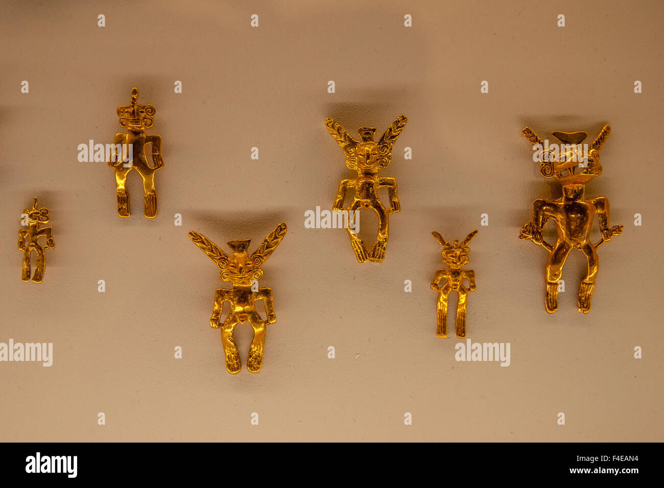 Pre-Columbian Gold Anhänger. Alte traditionelle Stücke auf 500AD zurückgeht. Das Gold-Museum. San Jose. Costa Rica. Zentral-Amerika. Stockfoto