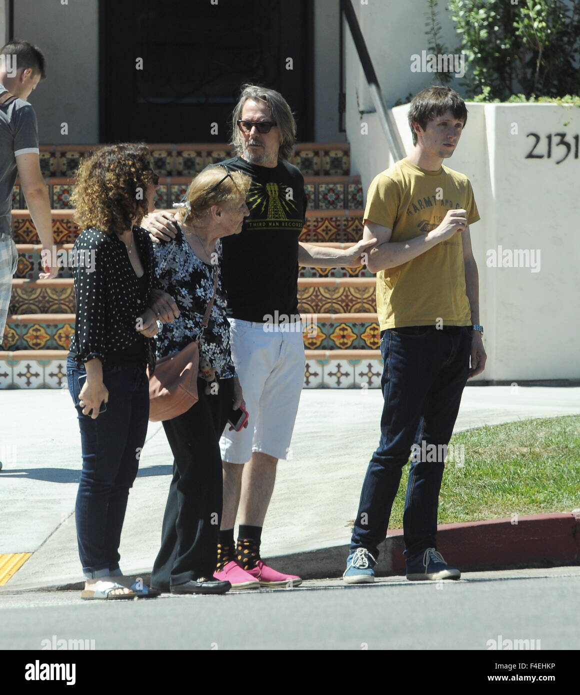Gary Oldman und seine Familie Kopf zu wenig Dom zum Abendessen Los Feliz mit: Gary Oldman Where: Los Angeles, California, Vereinigte Staaten von Amerika bei: 15. August 2015 Stockfoto
