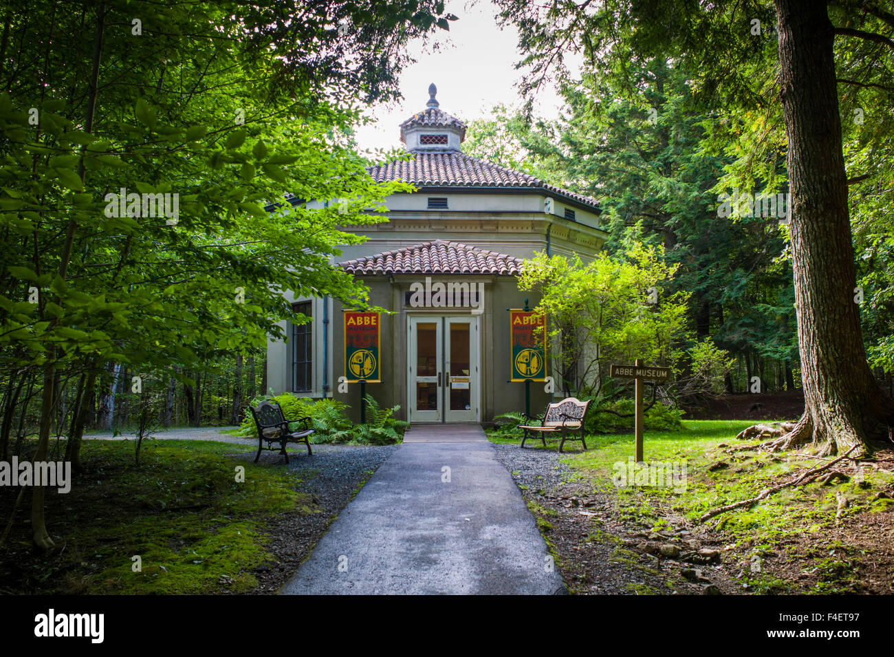 Maine, Mount Desert Island, Acadia National Park, Sieur de Monts, Abbe Museum im Acadia National Park, außen Stockfoto