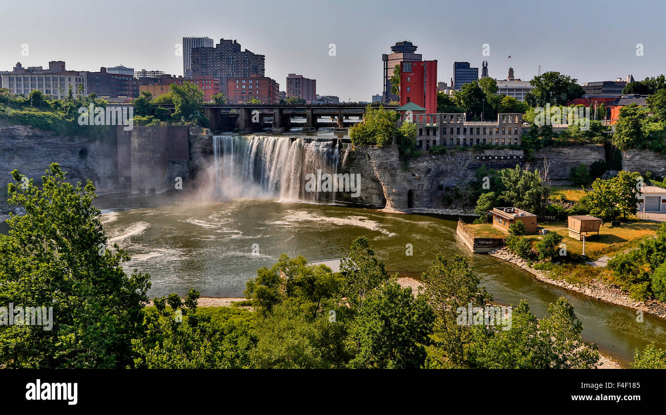 Ein Blick auf High Falls am Genesee River, Rochester New York State. Stockfoto