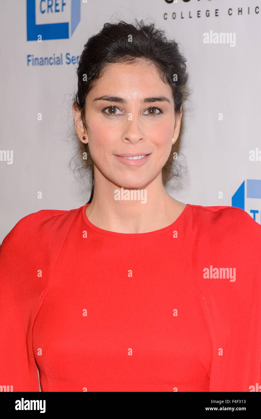 Chicago, USA. 16. Oktober 2015. Sarah Silverman besucht einen roten Teppich während der 2015 Chicago International Film Festival bei AMC River East 21 am 16. Oktober 2015. Bildnachweis: Daniel Boczarski/Alamy Live-Nachrichten Stockfoto
