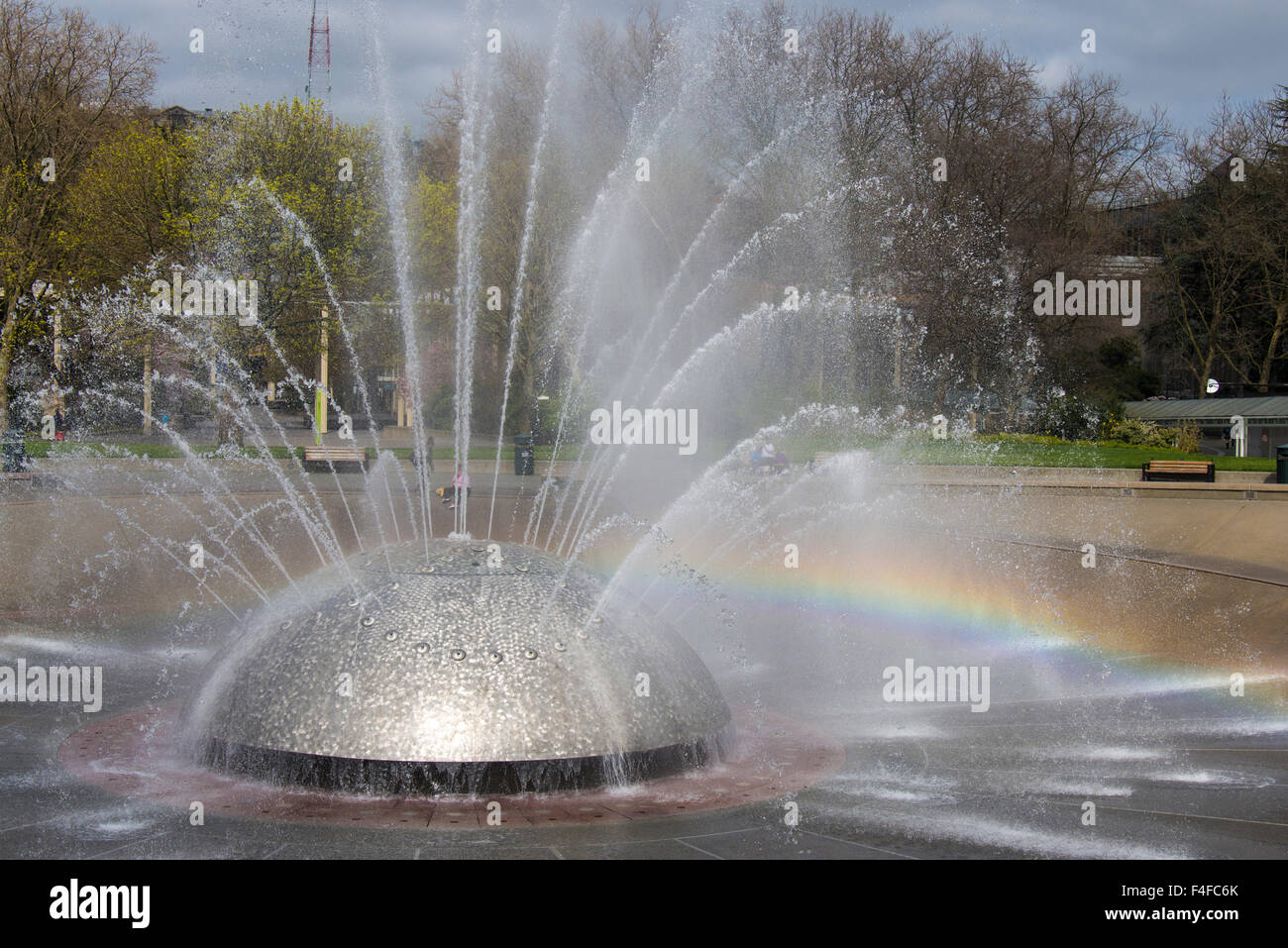 USA, Bundesstaat Washington, Seattle. International-Brunnen in Seattle Center für die Weltausstellung 1962 erstellt. Stockfoto