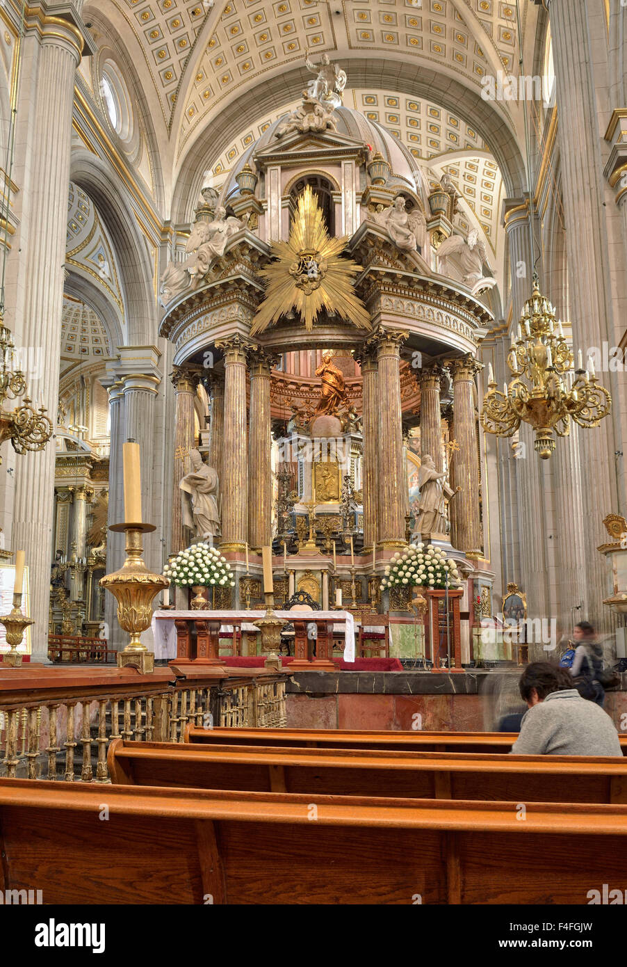 Kathedrale, innen Ansicht mit Altar, Heroica Puebla de Zaragoza, Puebla, Mexiko Stockfoto
