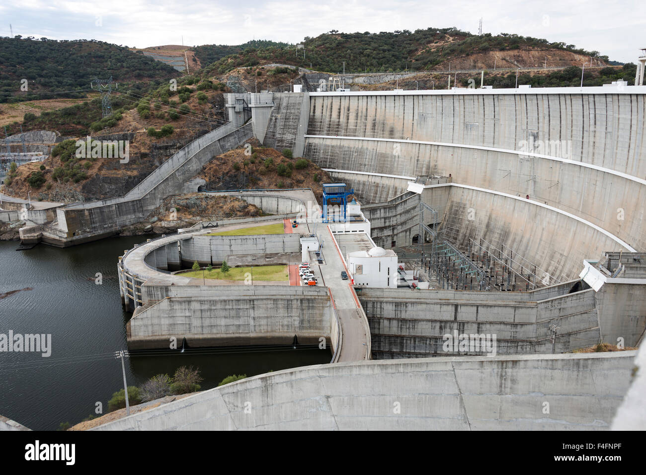 Wasserkraftwerk von Alqueva. Im Alentejo in Alqueva See ist dieses Stück der modernen Technik. Stockfoto