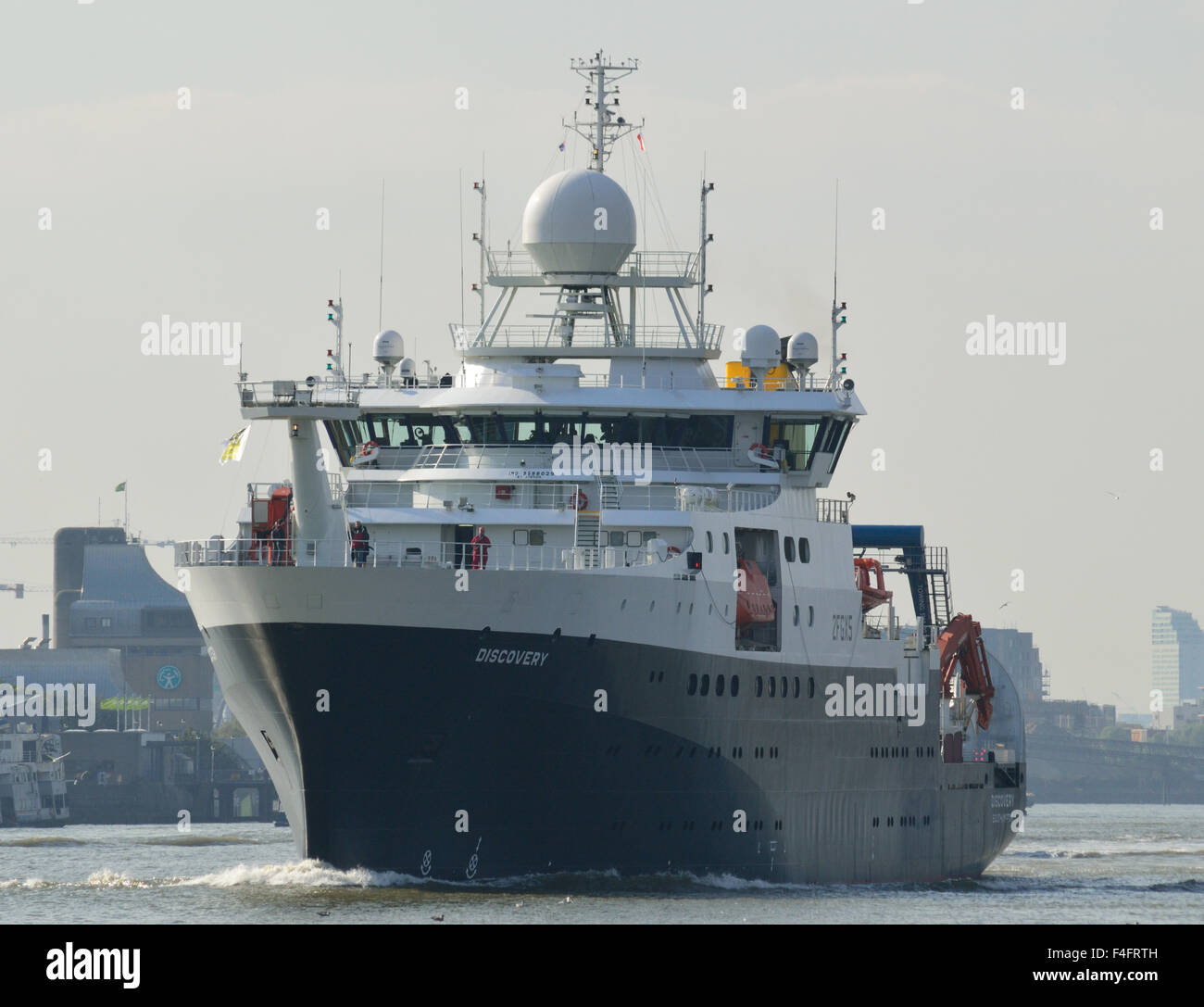 RRS Discovery Überschrift auf der Themse aus London Stockfoto