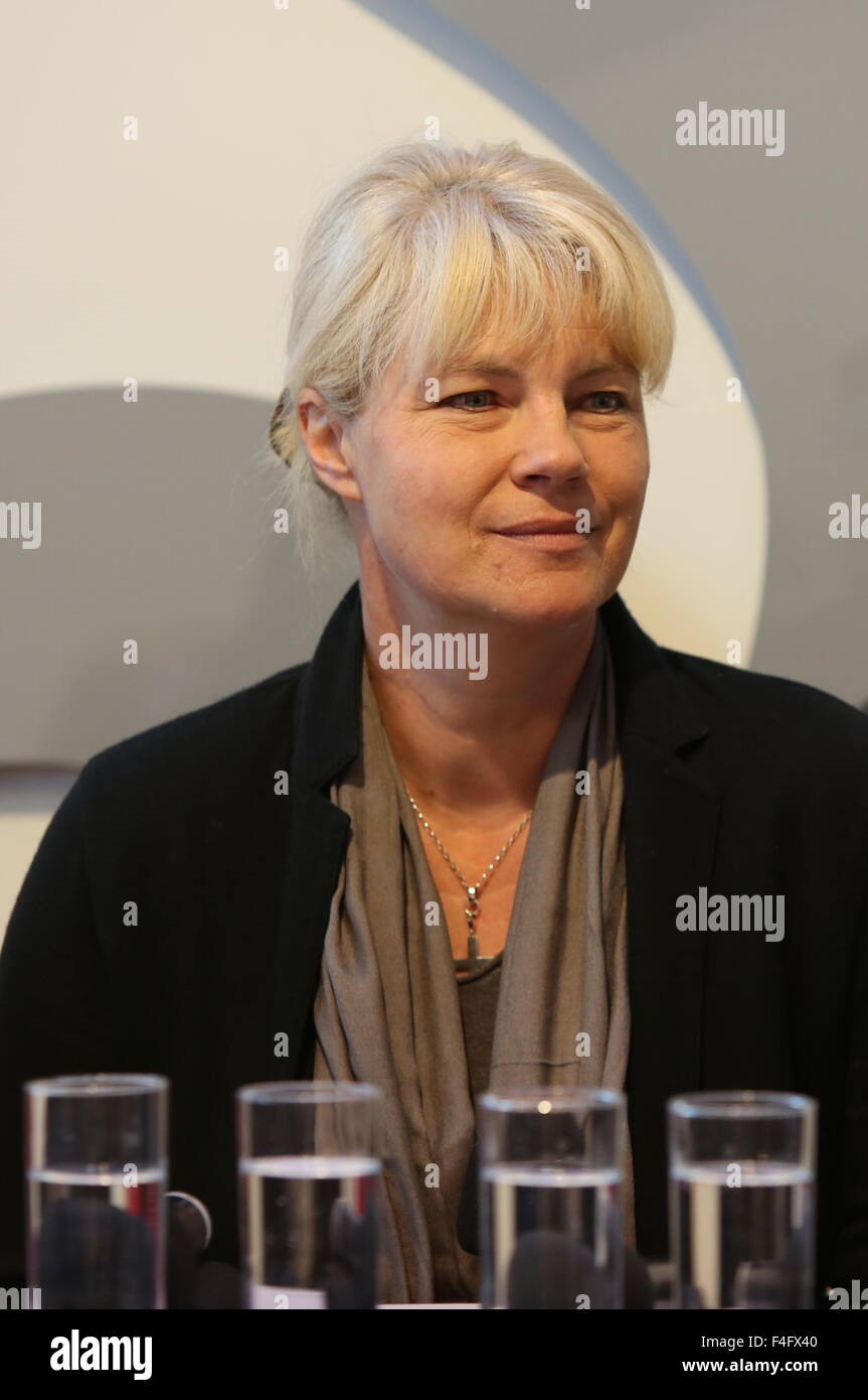 Nele neuhaus Fotos und Bildmaterial in hoher Auflösung Alamy