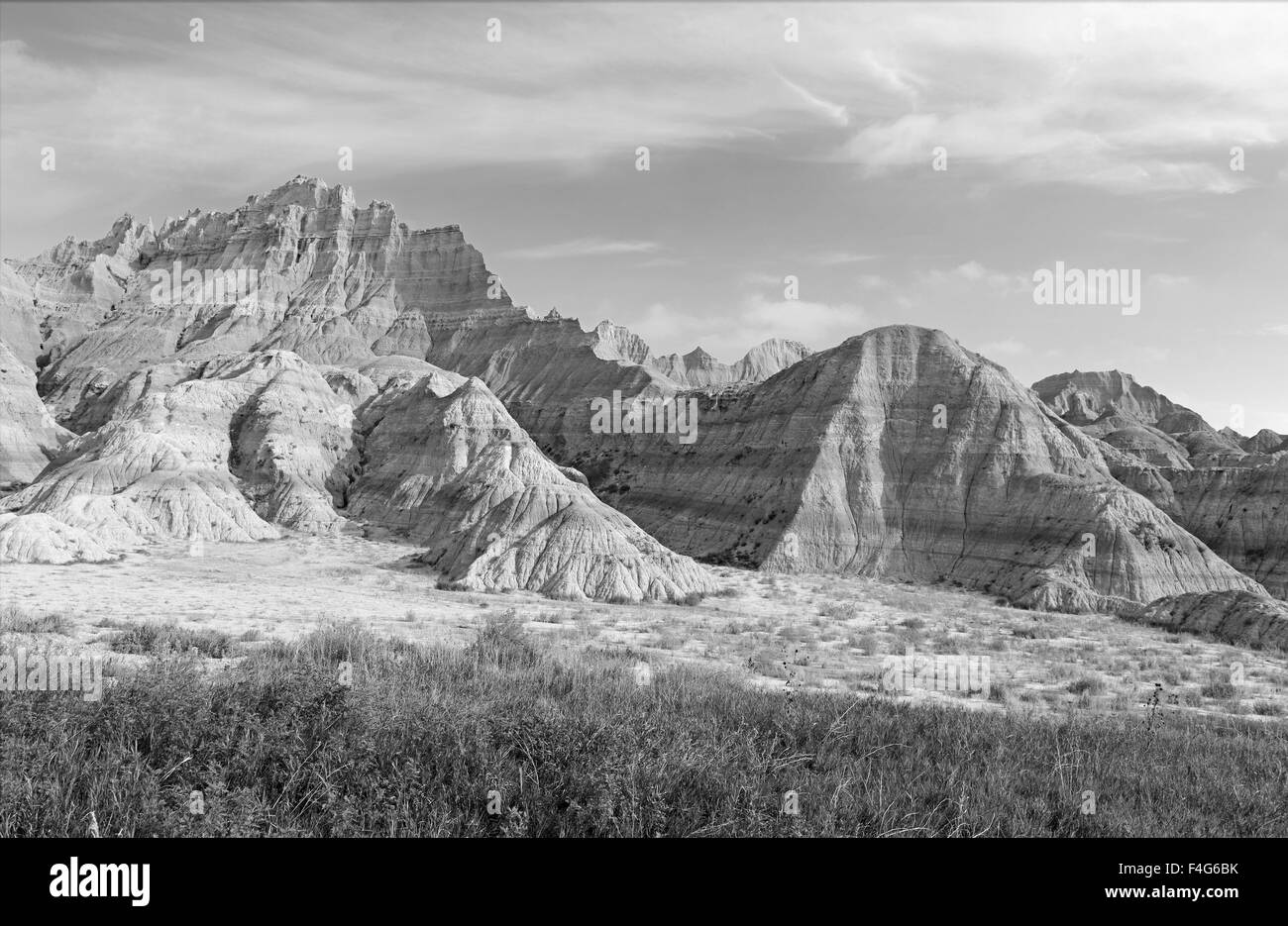 Badlands-Landschaft, geformt durch Ablagerung und Erosion durch Wind und Wasser, enthält einige der reichsten fossilen Betten in der Welt Stockfoto