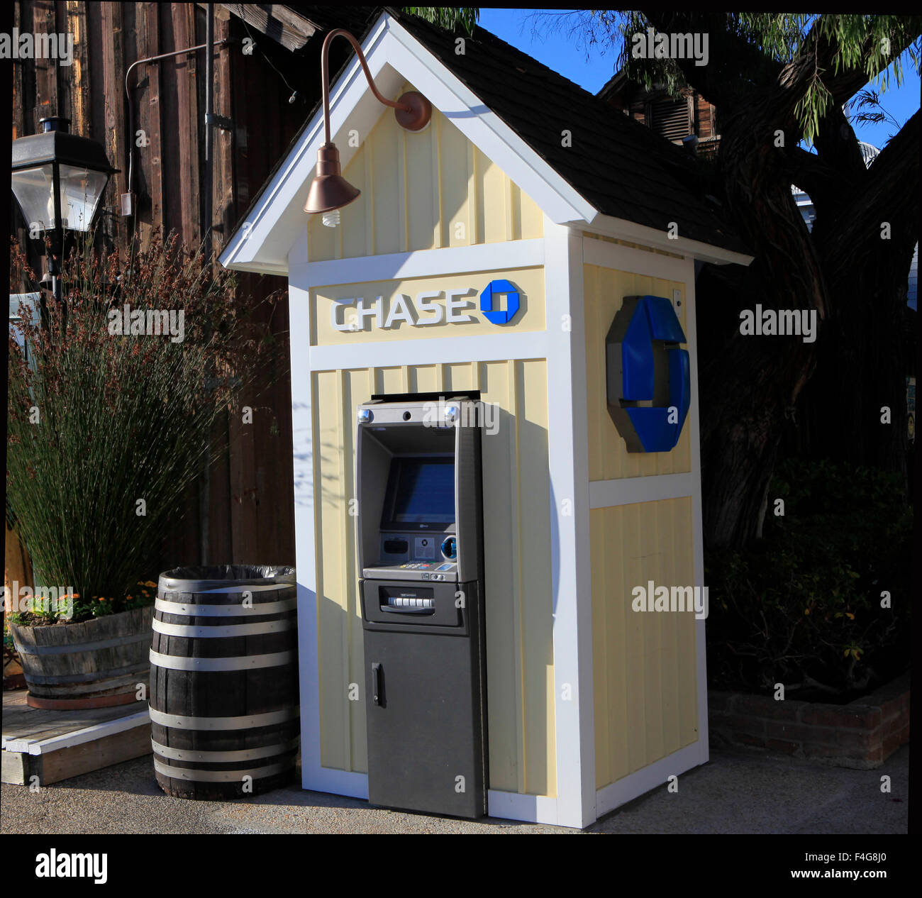 Ein Chase Bank Geldautomat im Bereich Hafen von San Diego, Kalifornien, USA. Stockfoto