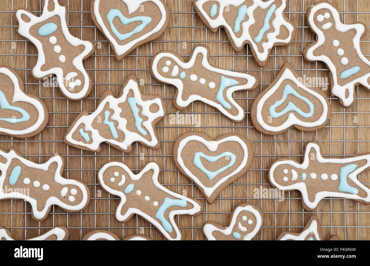 Vielzahl von Lebkuchen frisch aus dem Ofen Stockfoto