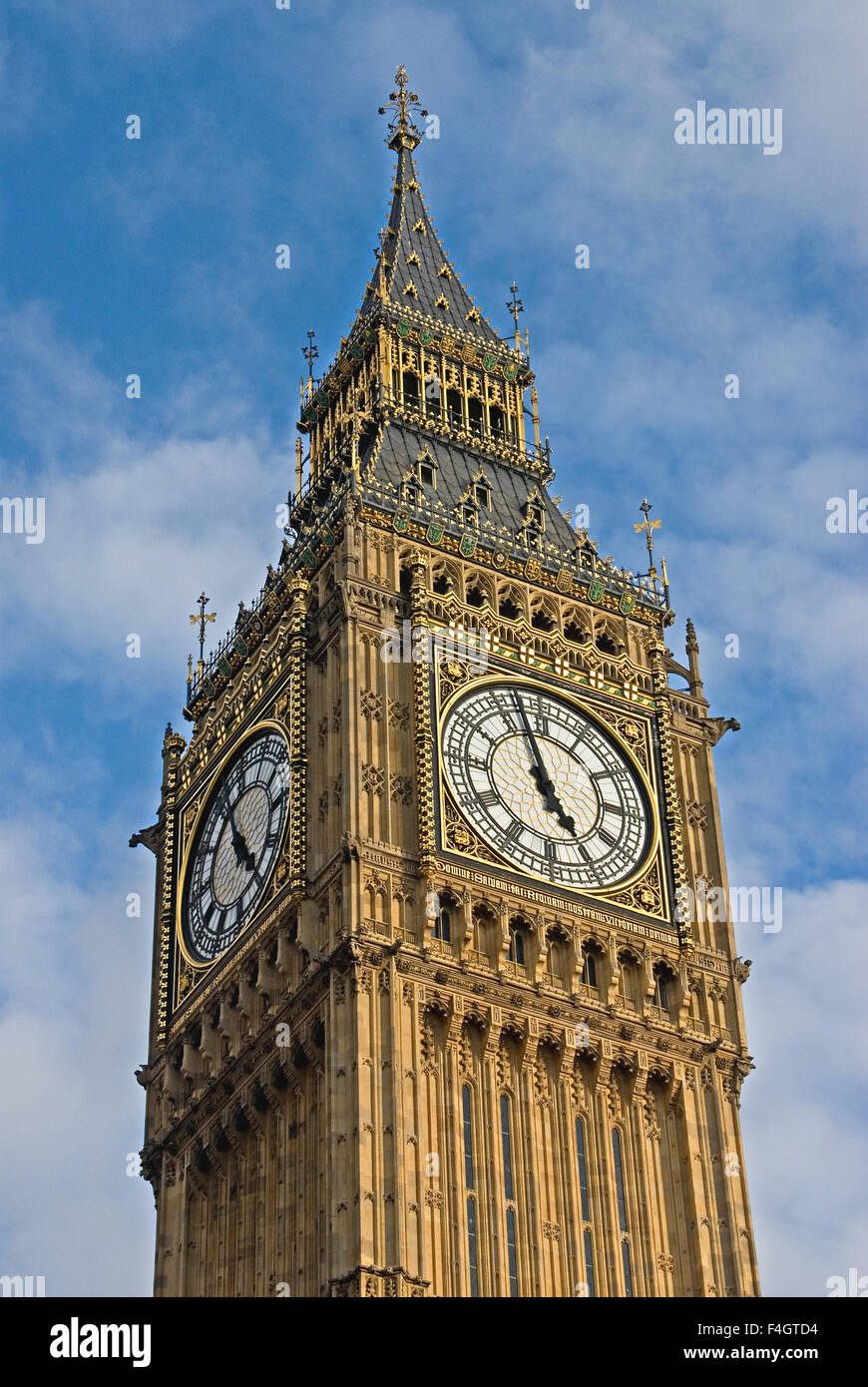 Big Ben iconic Ziffernblatt und Turm sind die Queen Elizabeth Tower, Teil des Palace of Westminster und die Houses of Parliament in London. Stockfoto