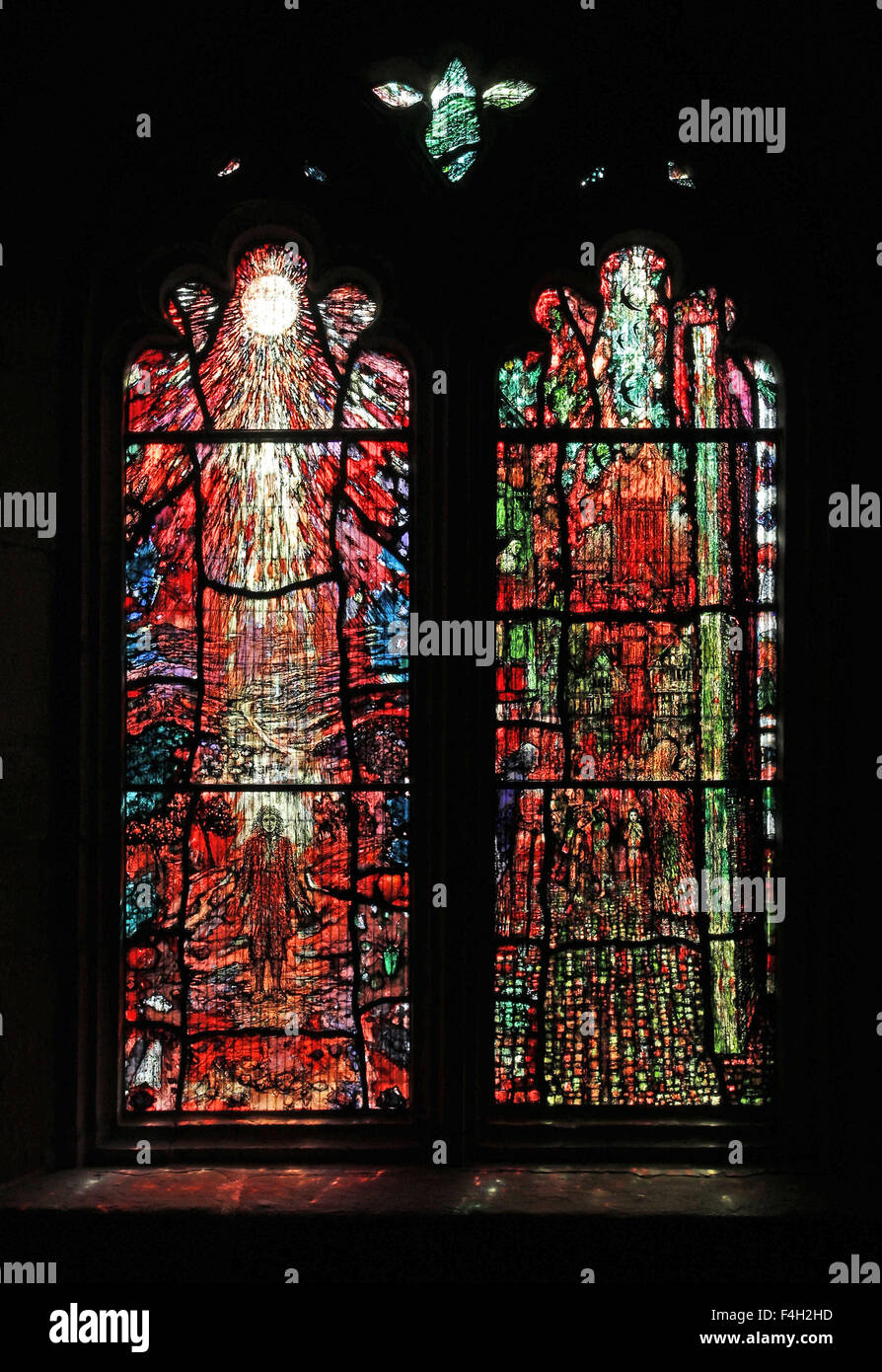 Kirchenfenster von Tom Denny in Erinnerung an geistlicher und Dichter Thomas Traherne (c 1637-74), Audley Kapelle, Hereford Cathedral Stockfoto