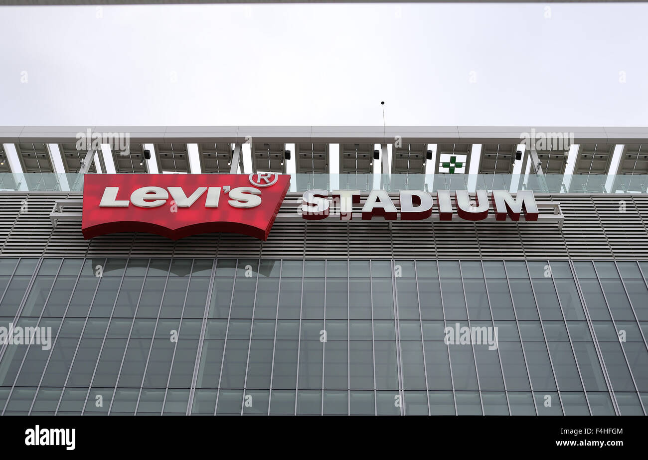 18. Oktober 2015: Eine Außenansicht des Levi es Stadium vor dem Start der NFL Football-Spiel zwischen den Baltimore Ravens und die San Francisco 49ers im Levi's-Stadion in Santa Clara, Kalifornien. Christopher Trim/CSM. Stockfoto