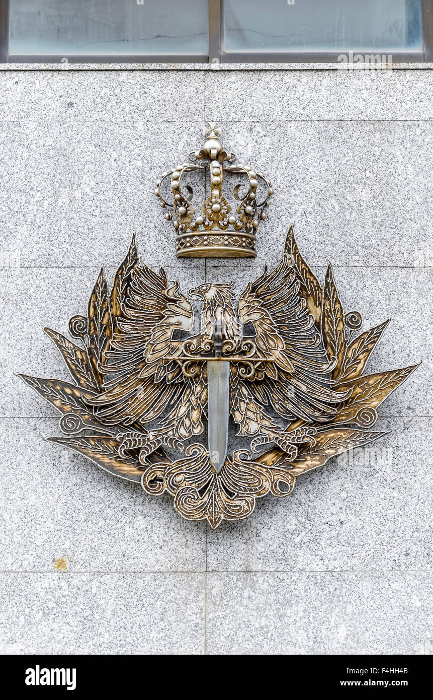 Wappen der spanischen Armee an Außenwand der Kaserne - P.C.M.V.R. 1- Stockfoto