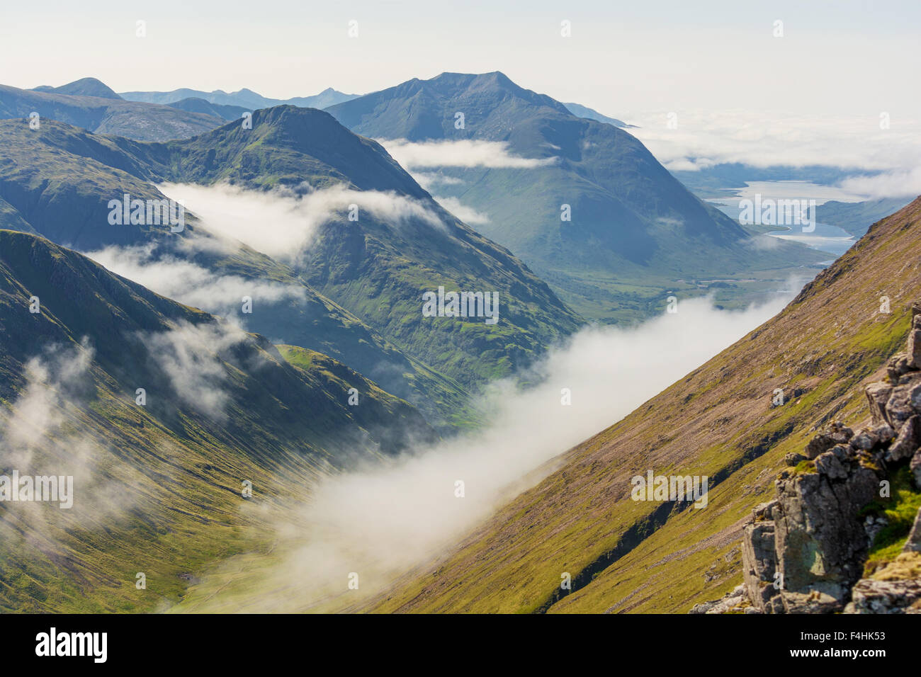 September 2015, Meer von Nebel und See im Hochland von Schottland Stockfoto