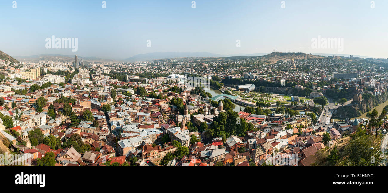 Blick über Tiflis, der Hauptstadt Georgiens. Stockfoto