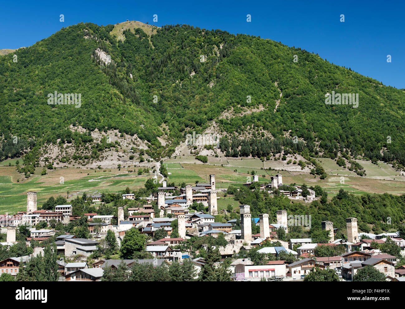 Mestia Dorf im Nordwesten Georgiens Swanetien und Umgebung. Stockfoto