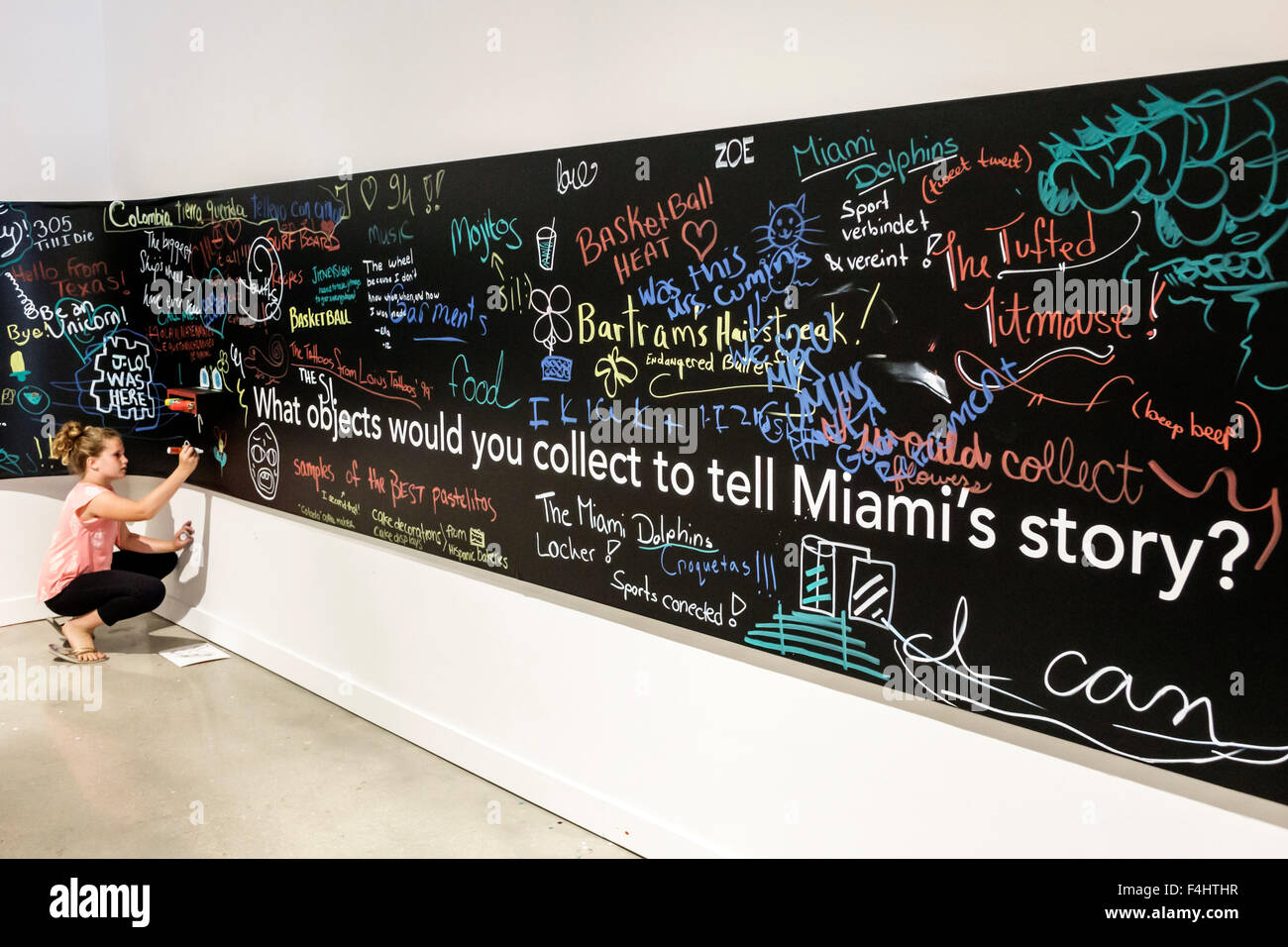 Miami Florida, Miami-Dade Cultural Center, Zentrum, GeschichteMiami Museum, Lokalgeschichte, Innenraum, Ausstellungsausstellung Sammlung Mädchen, Youngster, f Stockfoto