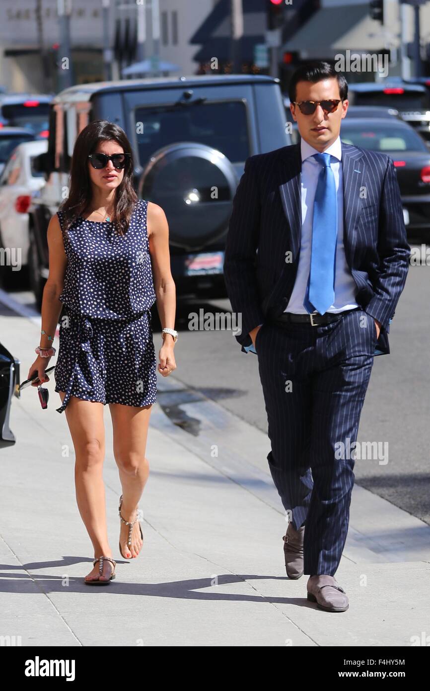 "Rich Kids Of Beverly Hills" Sterne Roxy Sowlaty unterwegs mit einem männlichen Begleiter mit Beverly Hills: Roxy Sowlaty wo: Los Angeles, California, Vereinigte Staaten von Amerika bei: 17. August 2015 Stockfoto