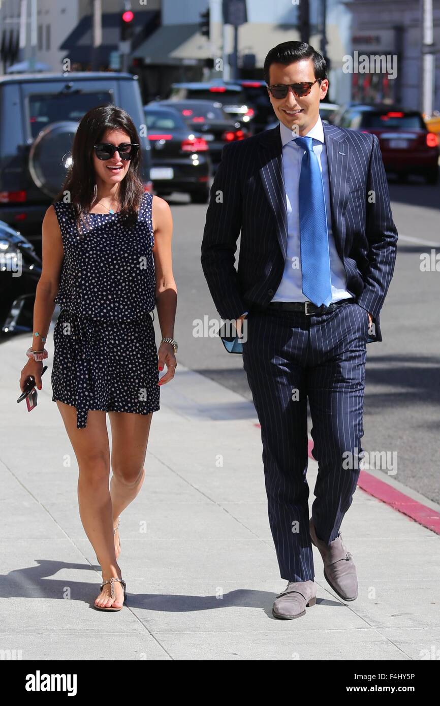 "Rich Kids Of Beverly Hills" Sterne Roxy Sowlaty unterwegs mit einem männlichen Begleiter mit Beverly Hills: Roxy Sowlaty wo: Los Angeles, California, Vereinigte Staaten von Amerika bei: 17. August 2015 Stockfoto