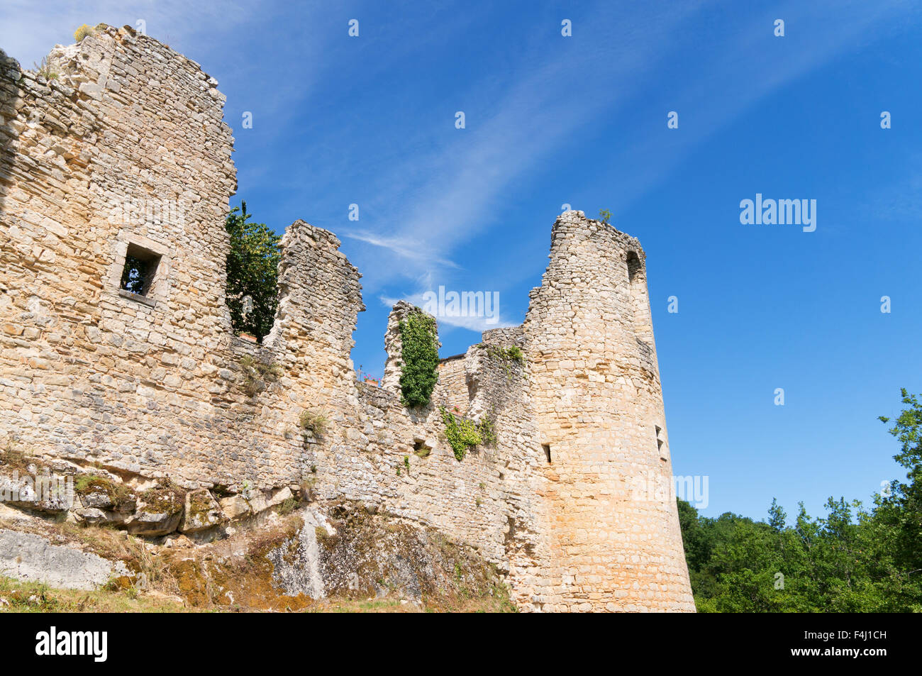 Le Château de Roussillon eine mittelalterliche Burgruine bei Saint-Pierre Lafeuille, Midi-Pyrénées, Frankreich, Europa Stockfoto