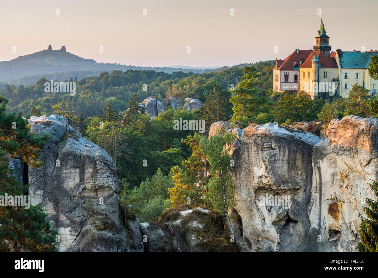Schloss Hruba Skala, Böhmisches Paradies, Cesky Raj, Tschechische Republik, Europa Stockfoto