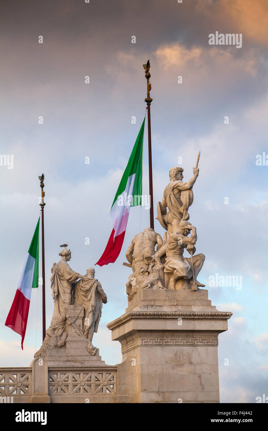Statuen auf Vittorio Emanuele II Monument, Rom, Latium, Italien, Europa Stockfoto