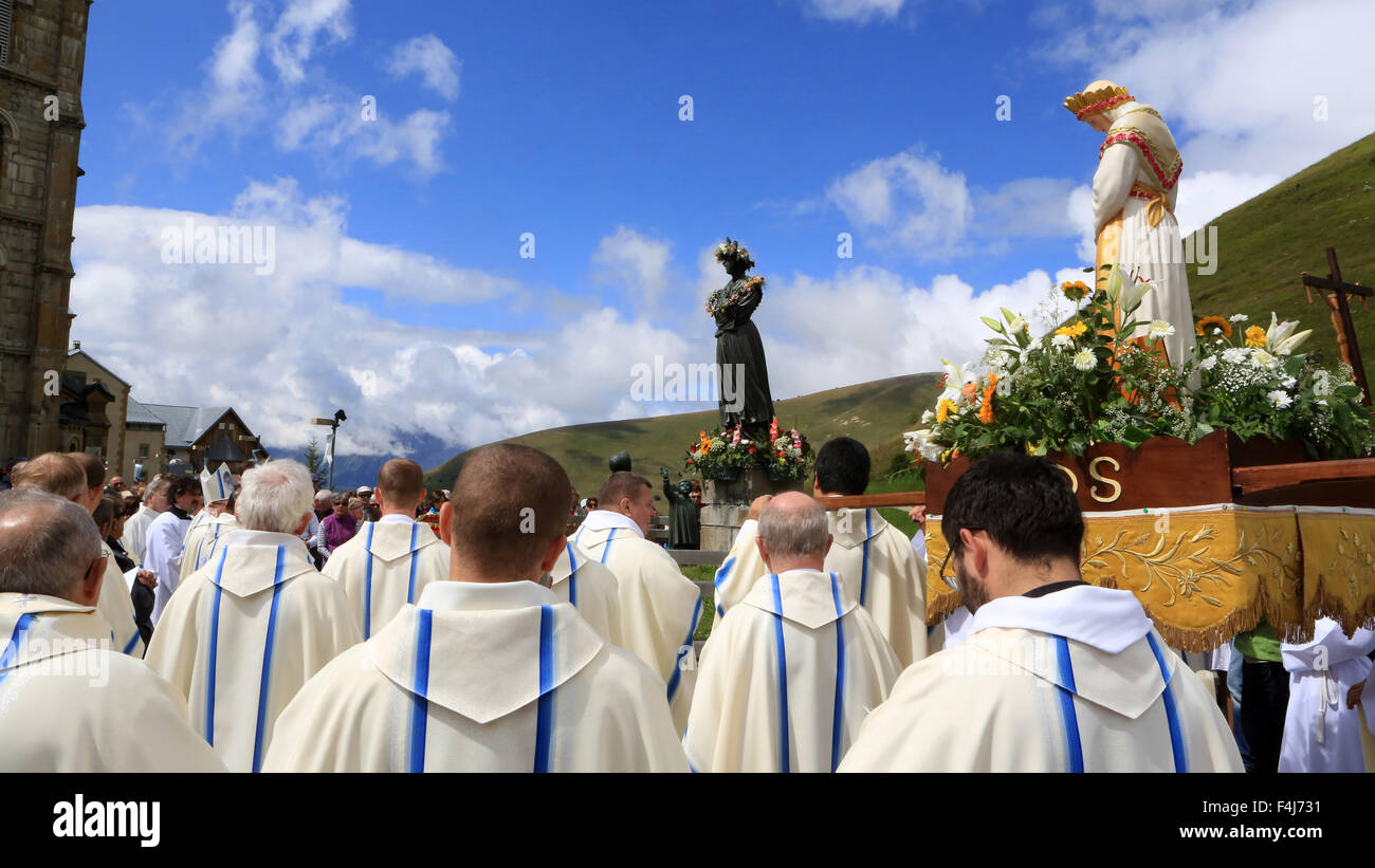 Allerheiligsten Sakrament-Prozession, Schrein unserer lieben Frau von La Salette, La Salette-Fallavaux, Isere, Frankreich Stockfoto