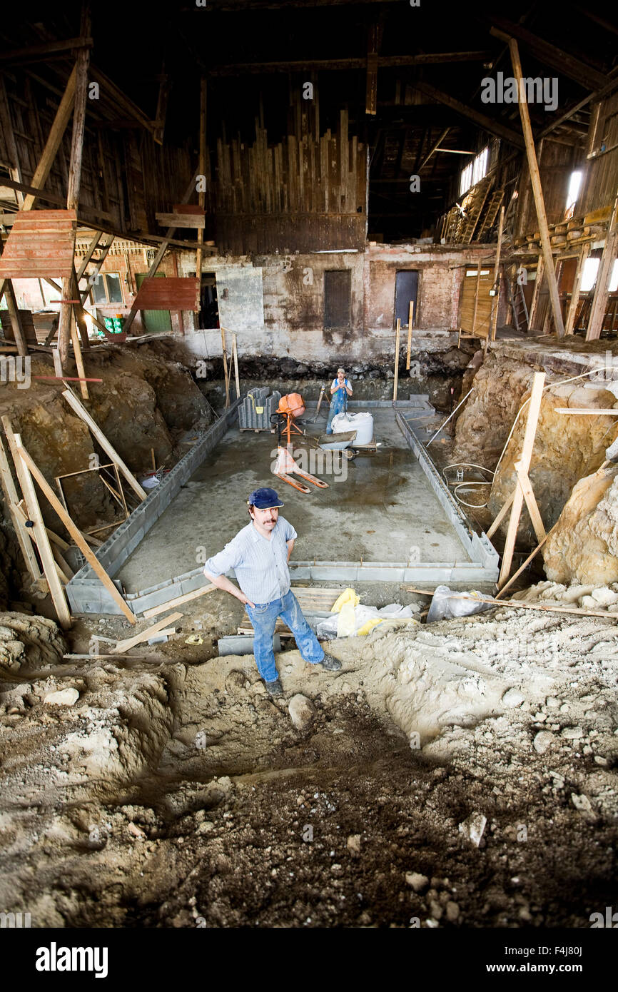 Baustelle in einer alten Scheune, Finnland. Stockfoto