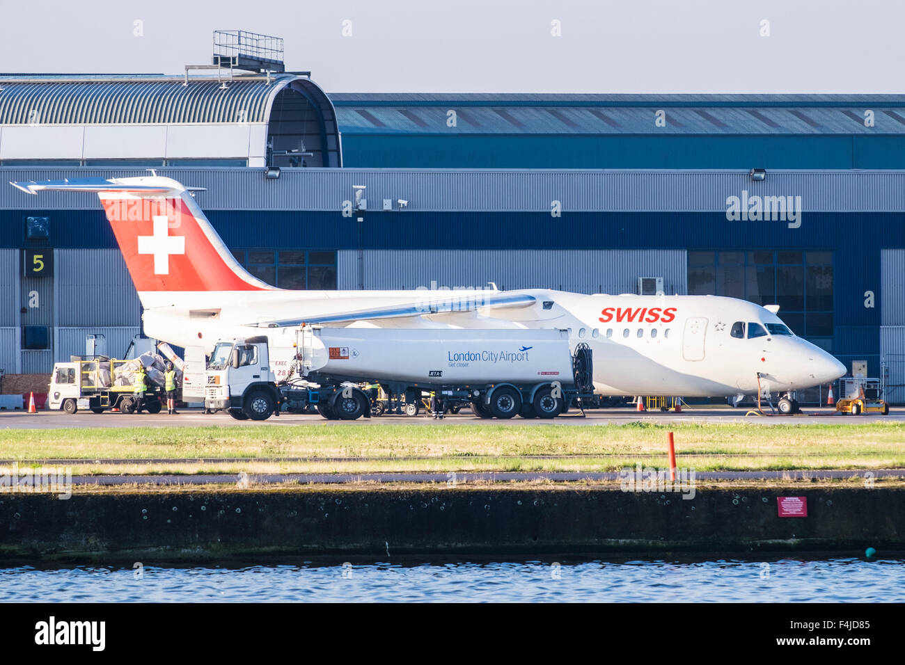 London City Airport Flugzeuge, Docklands, London, England, Vereinigtes Königreich Stockfoto