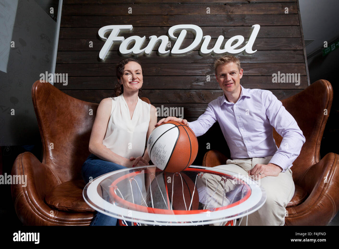 Nigel (rechts) und Lesley Eccles. Co-Founders Online-Fantasy-Sport-Plattform, FanDuel. Edinburgh, Schottland. Stockfoto