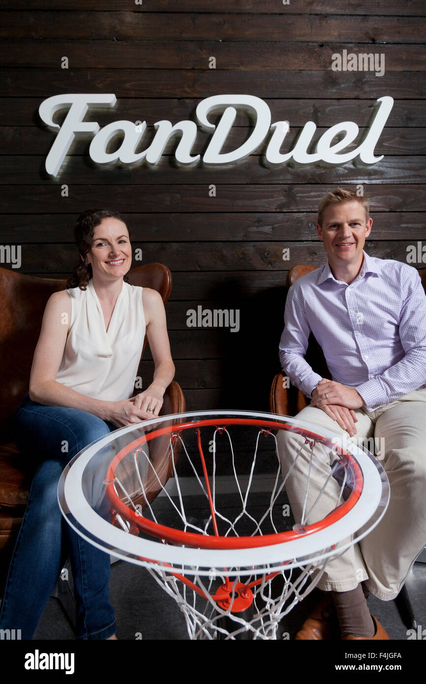 Nigel (rechts) und Lesley Eccles. Co-Founders Online-Fantasy-Sport-Plattform, FanDuel. Edinburgh, Schottland. Stockfoto