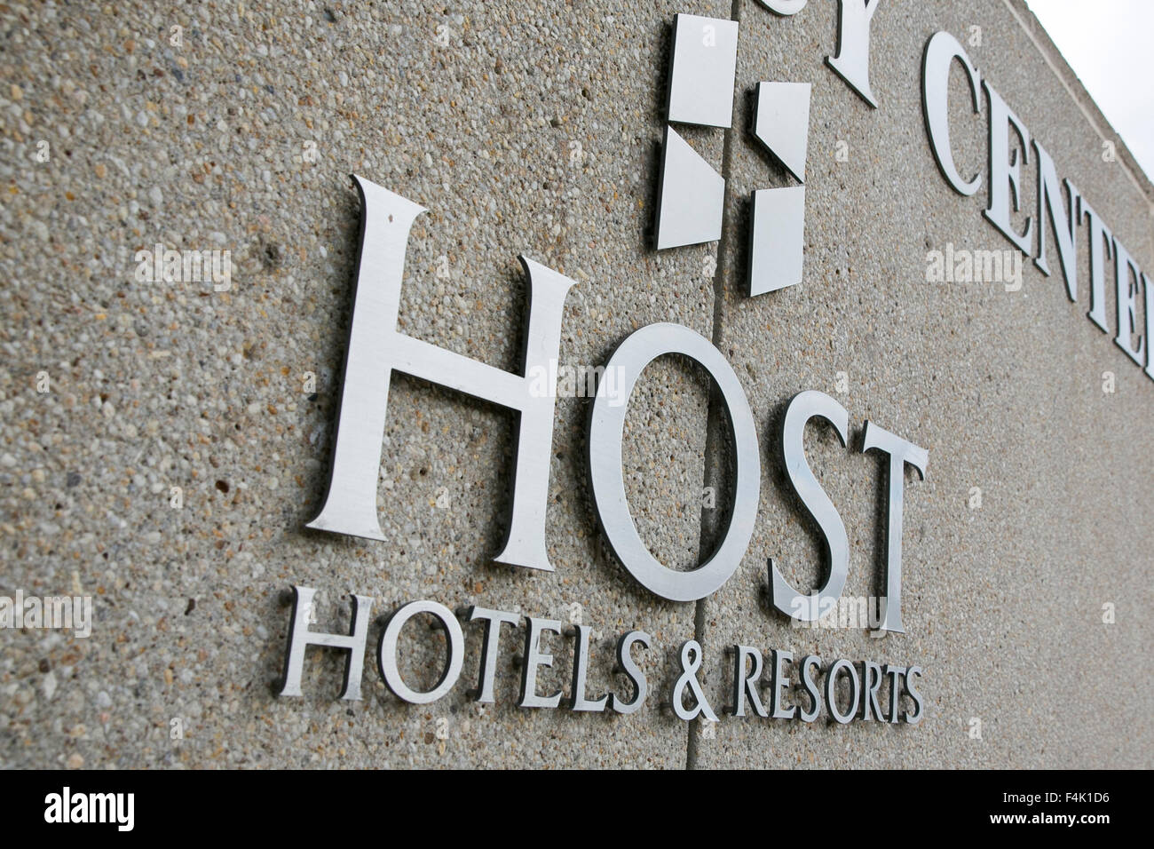 Ein Logo Zeichen außerhalb der Hauptsitz der Host Hotels & Resorts in Bethesda, Maryland am 18. Oktober 2015. Stockfoto