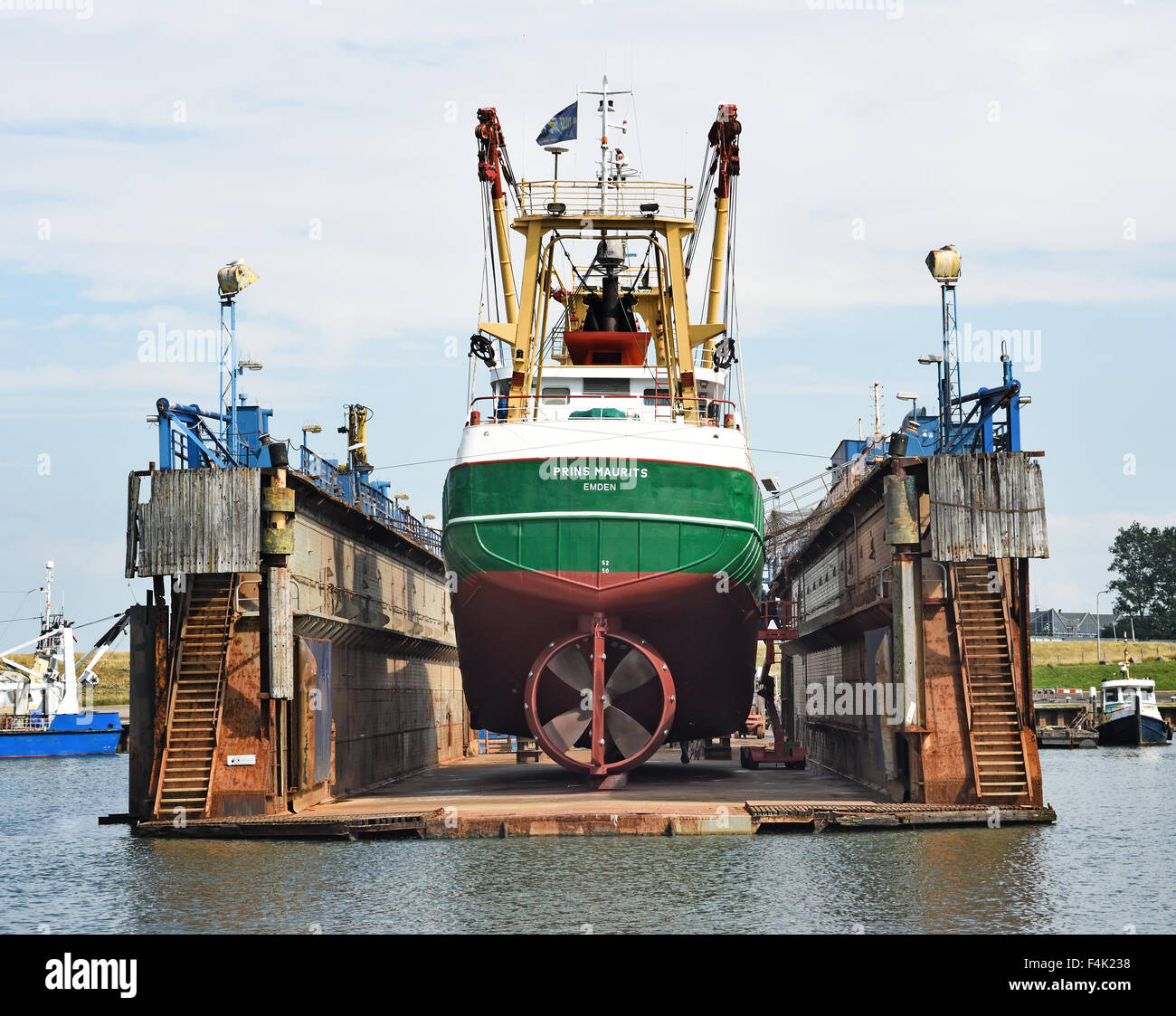 Oudeschild Texel Niederlande Fischtrawler schwimmenden Trockendock Werft Hafen Hafen Wadden Sea Wattenmeer Wad Stockfoto
