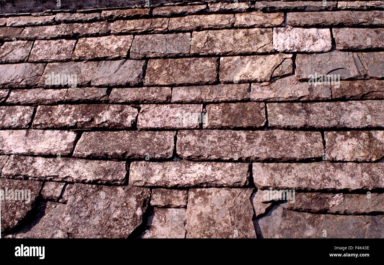 Italien, Piemont, Detail ein Steindach Stockfoto