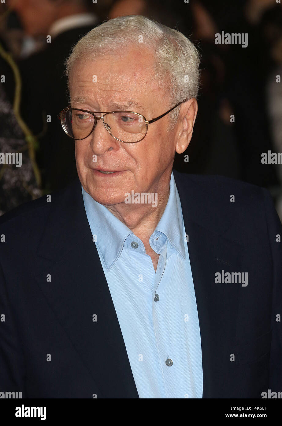 London, UK. 19. Oktober 2015. Michael Caine Teilnahme an "Die letzte Hexenjäger" Europäische Premiere at The Empire Leicester Square in London, Vereinigtes Königreich. Bildnachweis: Stills Presse/Alamy Live-Nachrichten Stockfoto