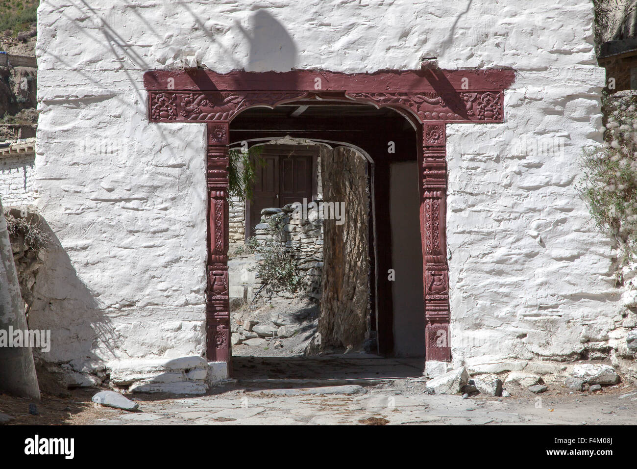 Tor zum Marpha Dorf, Mustang, Nepal Stockfoto