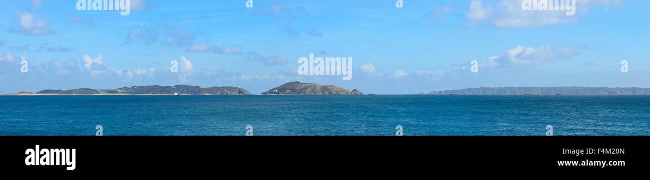 Kanalinseln, Inseln, Landschaft Blick von Guernsey nach Osten in Richtung Herm und Sark. Sonnigen Tag Stockfoto