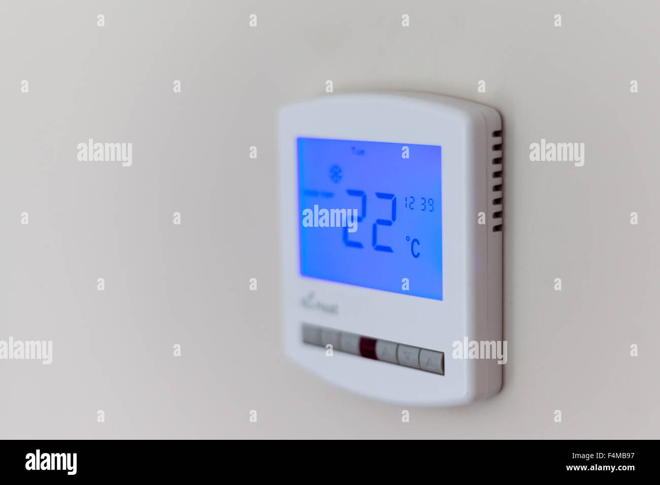 Moderne digitale Heizungsthermostat Stockfoto