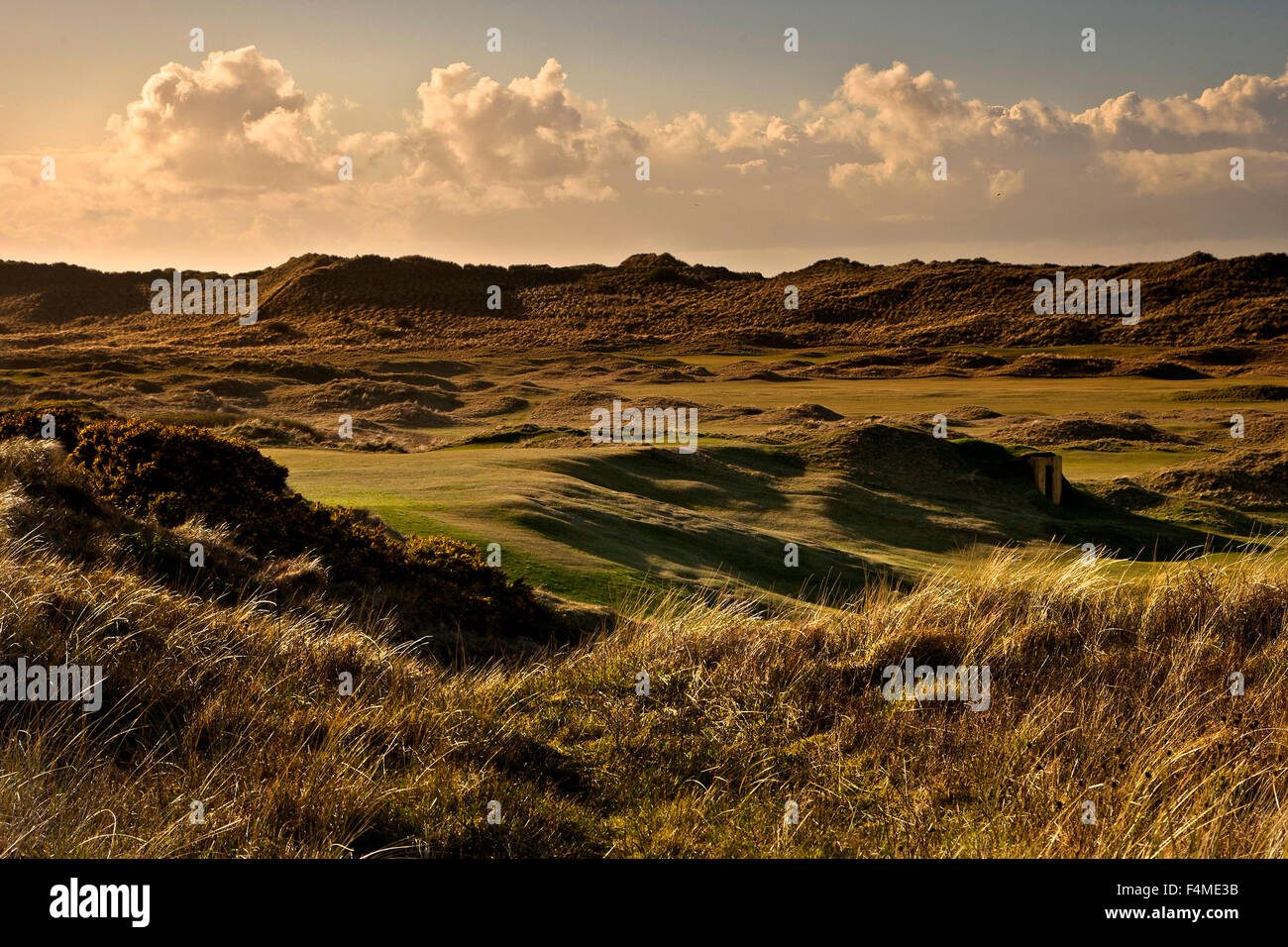 Datei Fotos: Portrush, Antrim, Nordirland, Vereinigtes Königreich. 25. April 2013. Royal Portrush Golf Club neu angekündigt als Austragungsort für 2019 Open Golf Championship Credit: Motofoto/Alamy Live News Stockfoto
