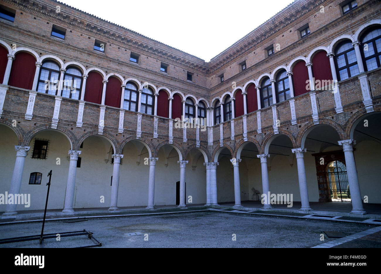 Italien, Emilia Romagna, Ferrara, Palazzo Costabili (Palazzo di Ludovico Il Moro), Archäologisches Museum Stockfoto