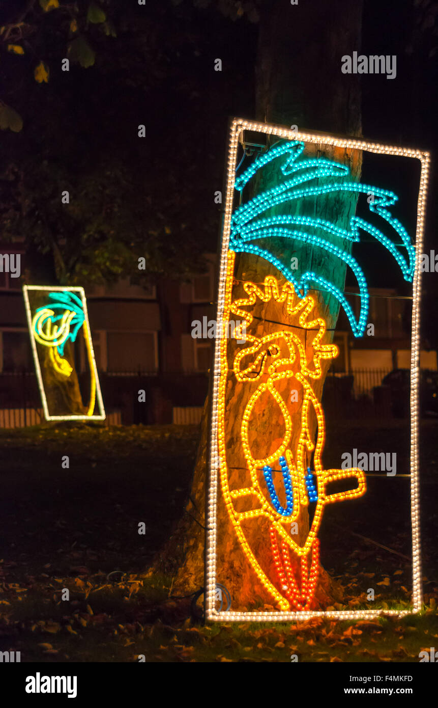 Papagei Light Display aus Sunderland Illuminationen 2015, gelegen im Roker Park Stockfoto