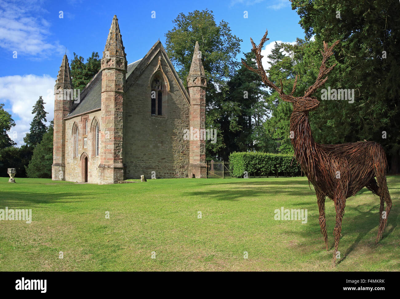 Strittiger oder 'Boot' Hügel, Scone Palace. Sobald, die Website von die Krönungen der Könige Schottlands und der schottischen Parlamente Stockfoto
