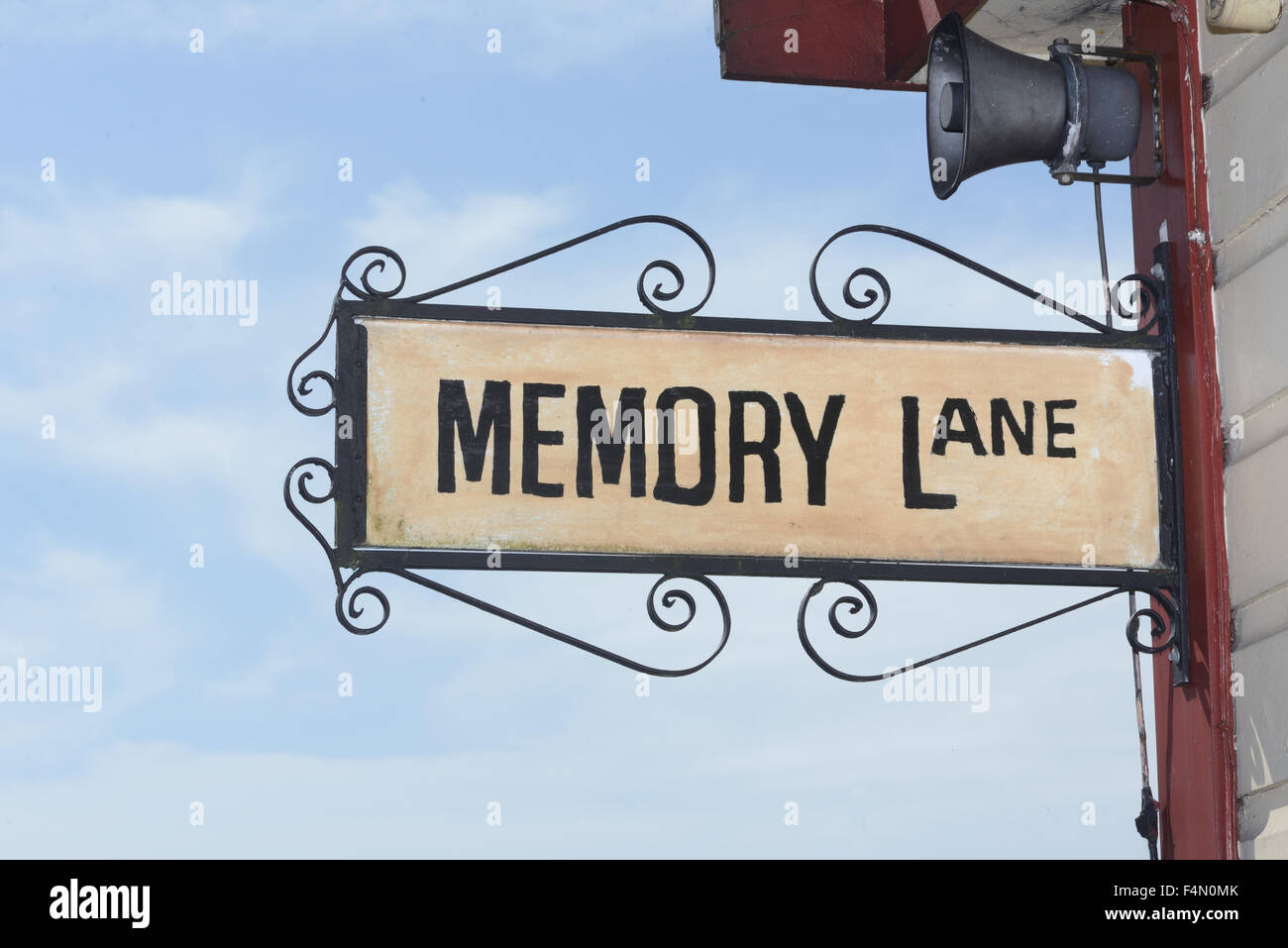 Handbemalte Zeichen für Memory Lane Stockfoto