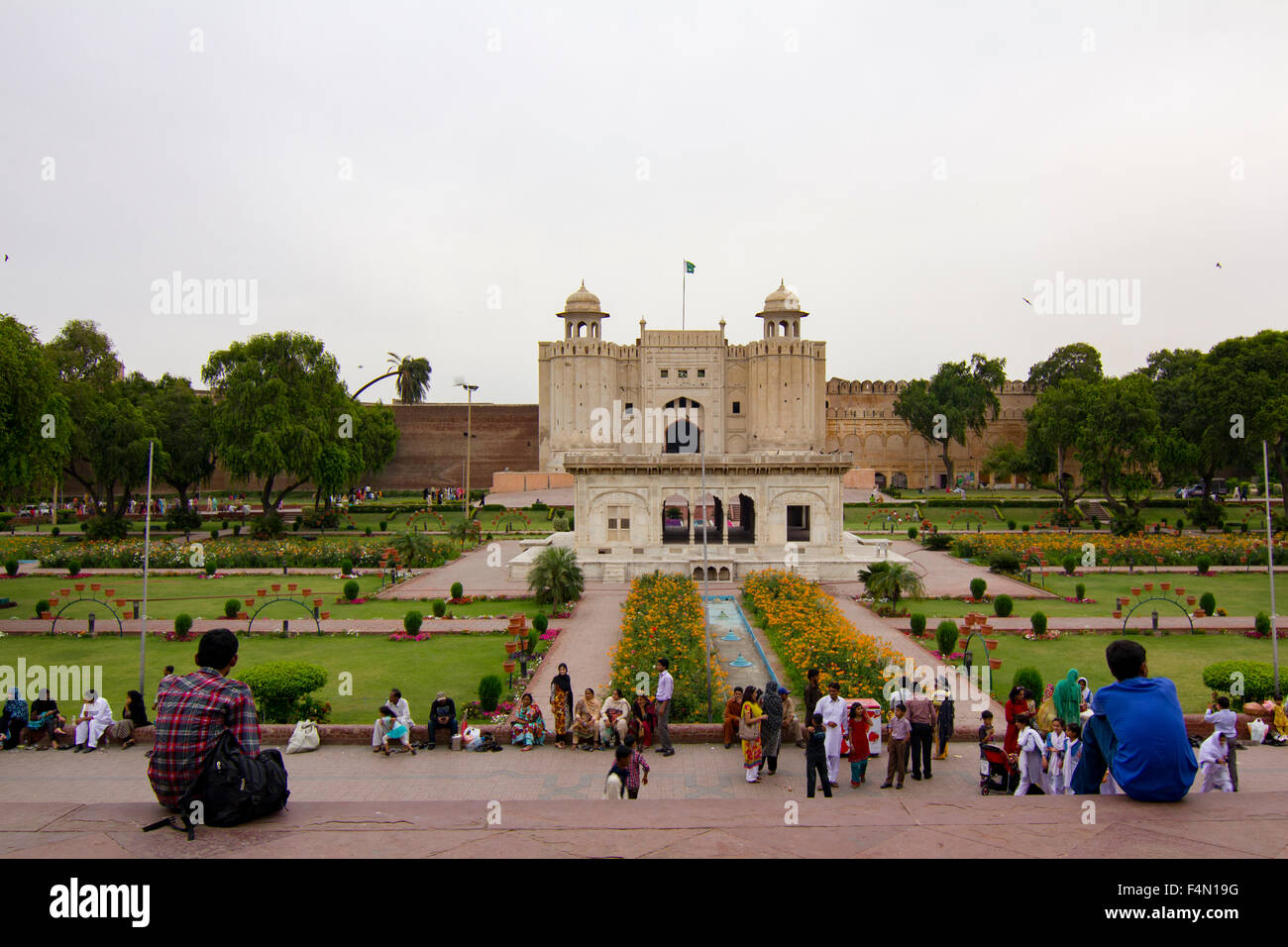 Frontalansicht des Shahi Qila, baute das Lahore Fort im XVI. Jahrhundert Stockfoto